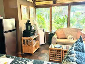 Hotel Maui What a Wonderful World Bed and Breakfast photo 4