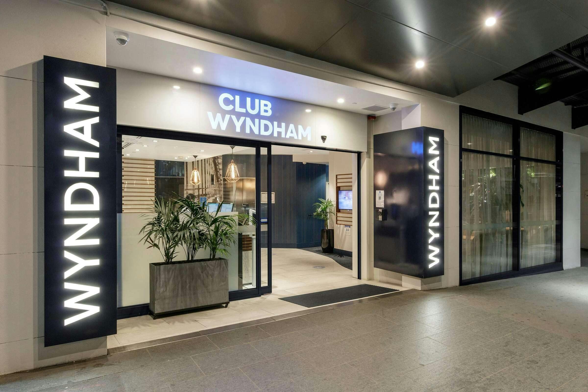 Hotel Club Wyndham Sydney photo 4