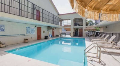 Days Inn by Wyndham Destin