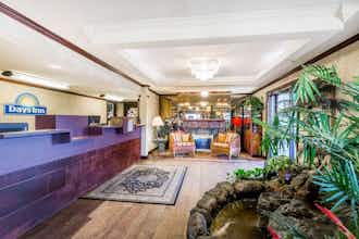 Hotel Days Inn by Wyndham Destin photo 2