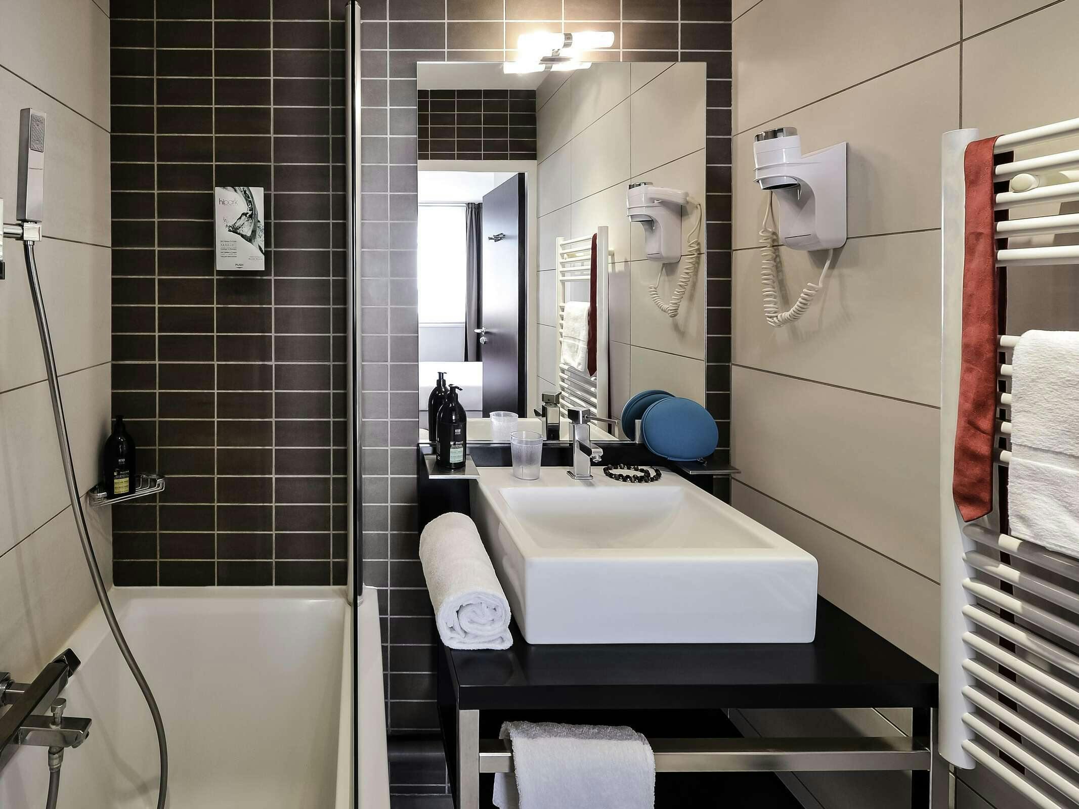 Hotel Hipark Grenoble photo 5