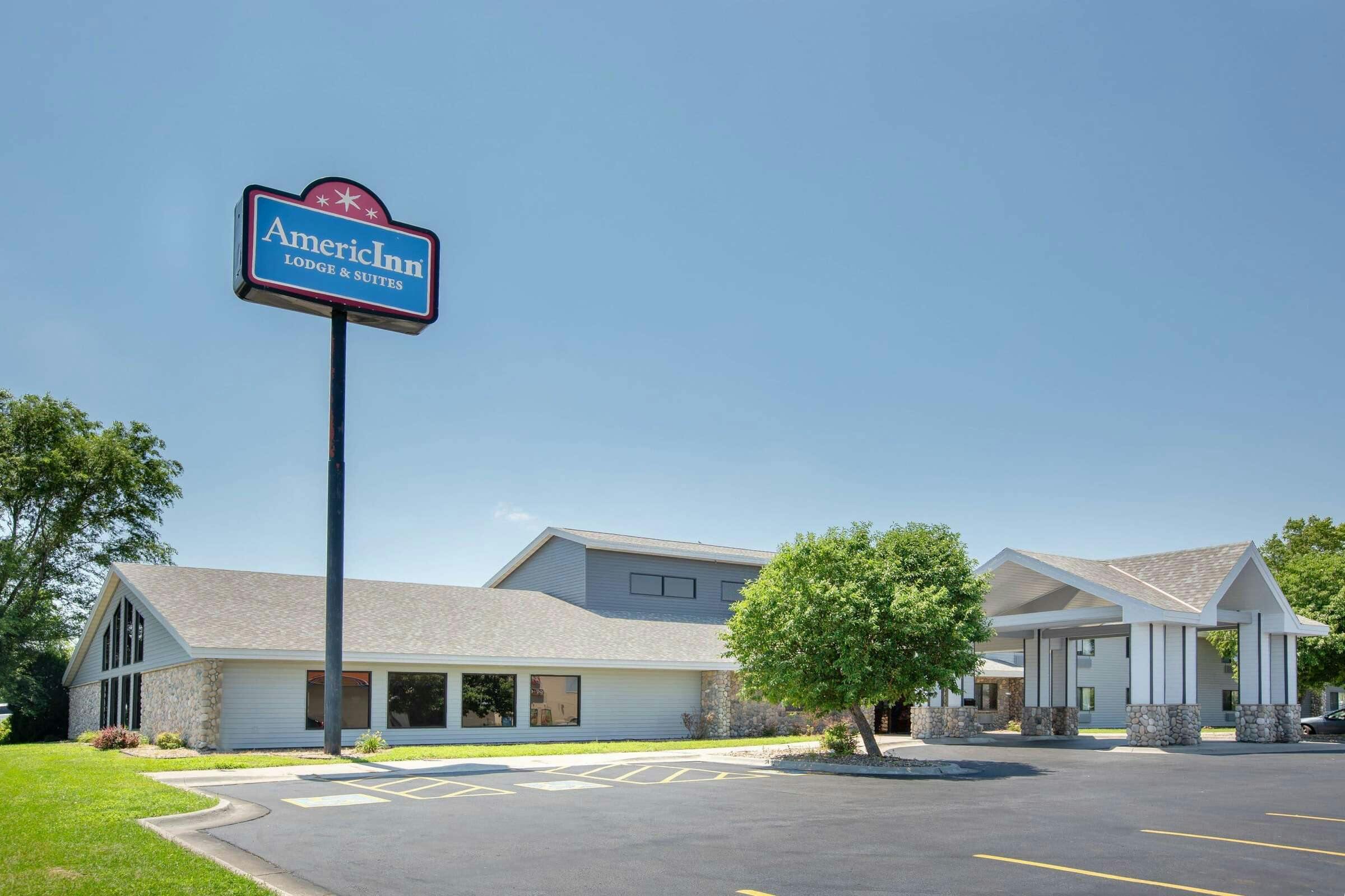 AmericInn Lincoln North