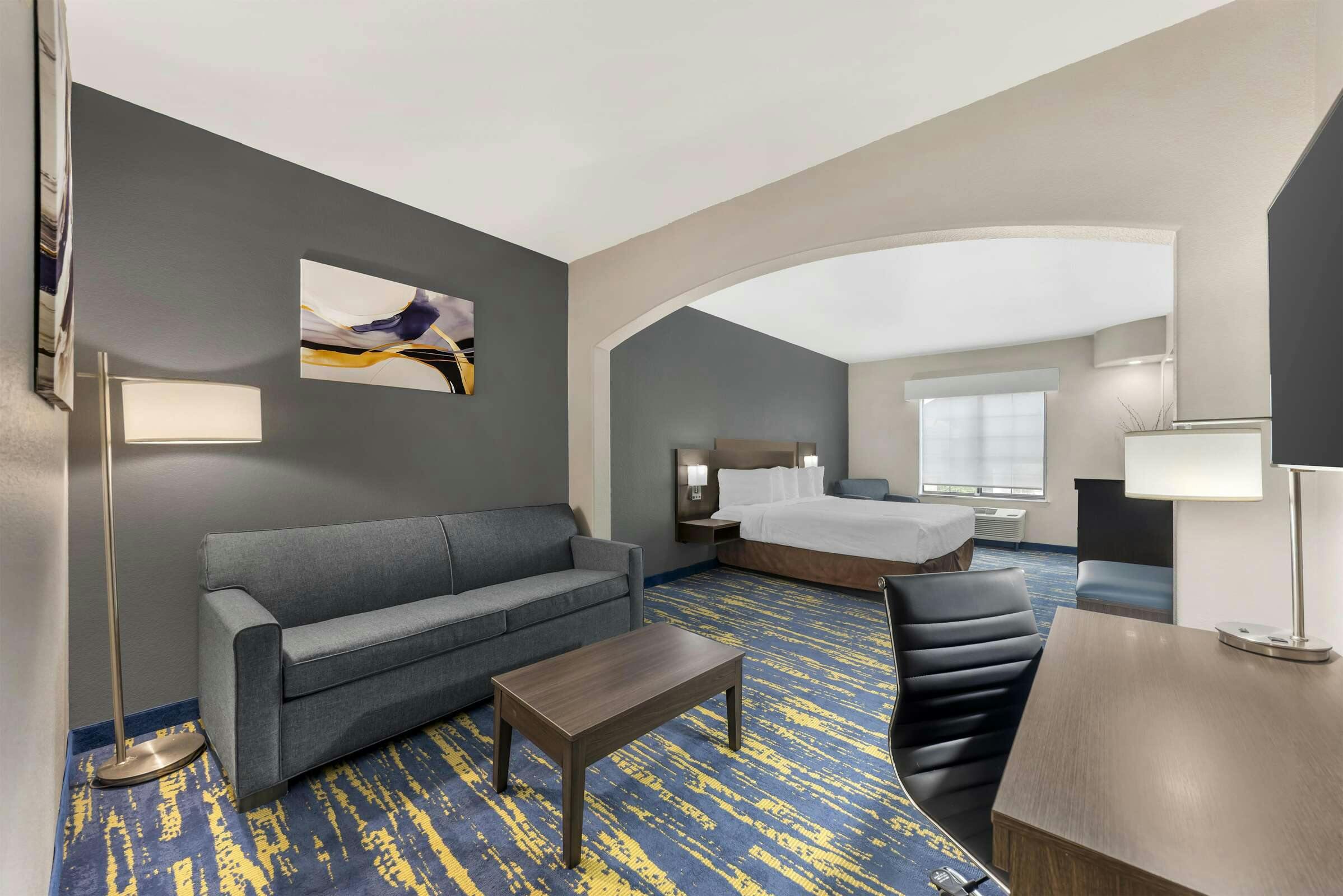 Sure Stay Plus Hotel By Best Western San Antonio Sea World