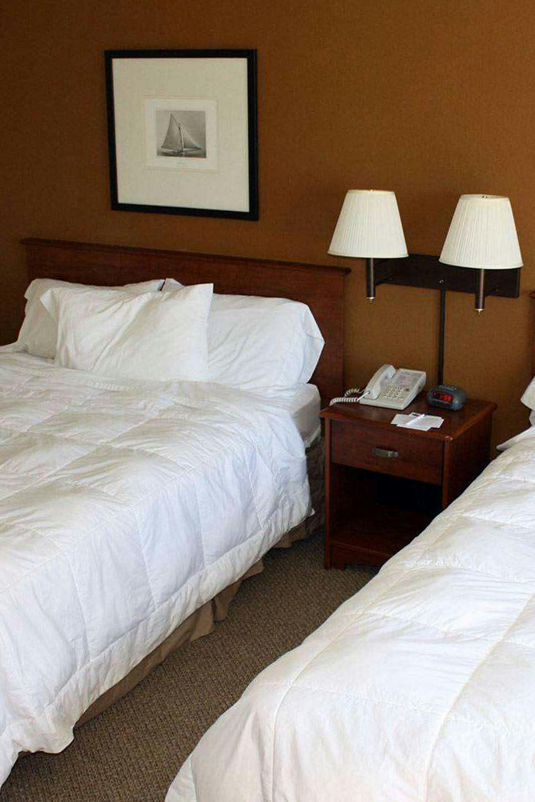 Hotel AmericInn by Wyndham Charlevoix photo 3