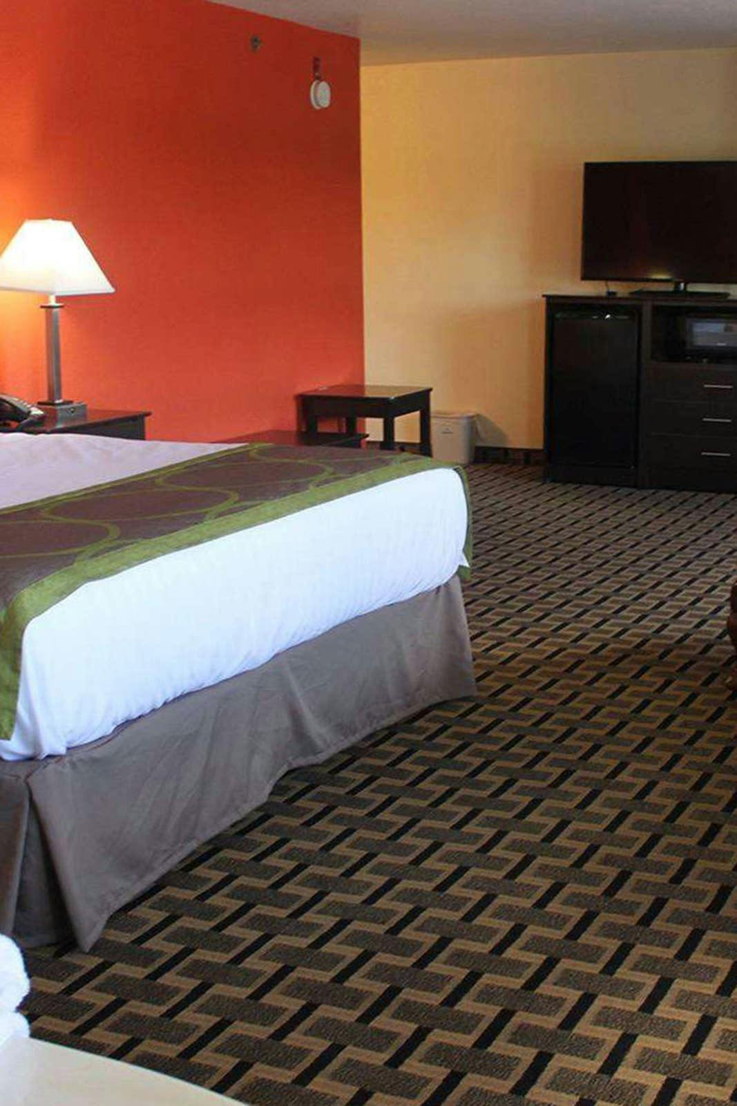 Hotel AmericInn Wburlngtn photo 3