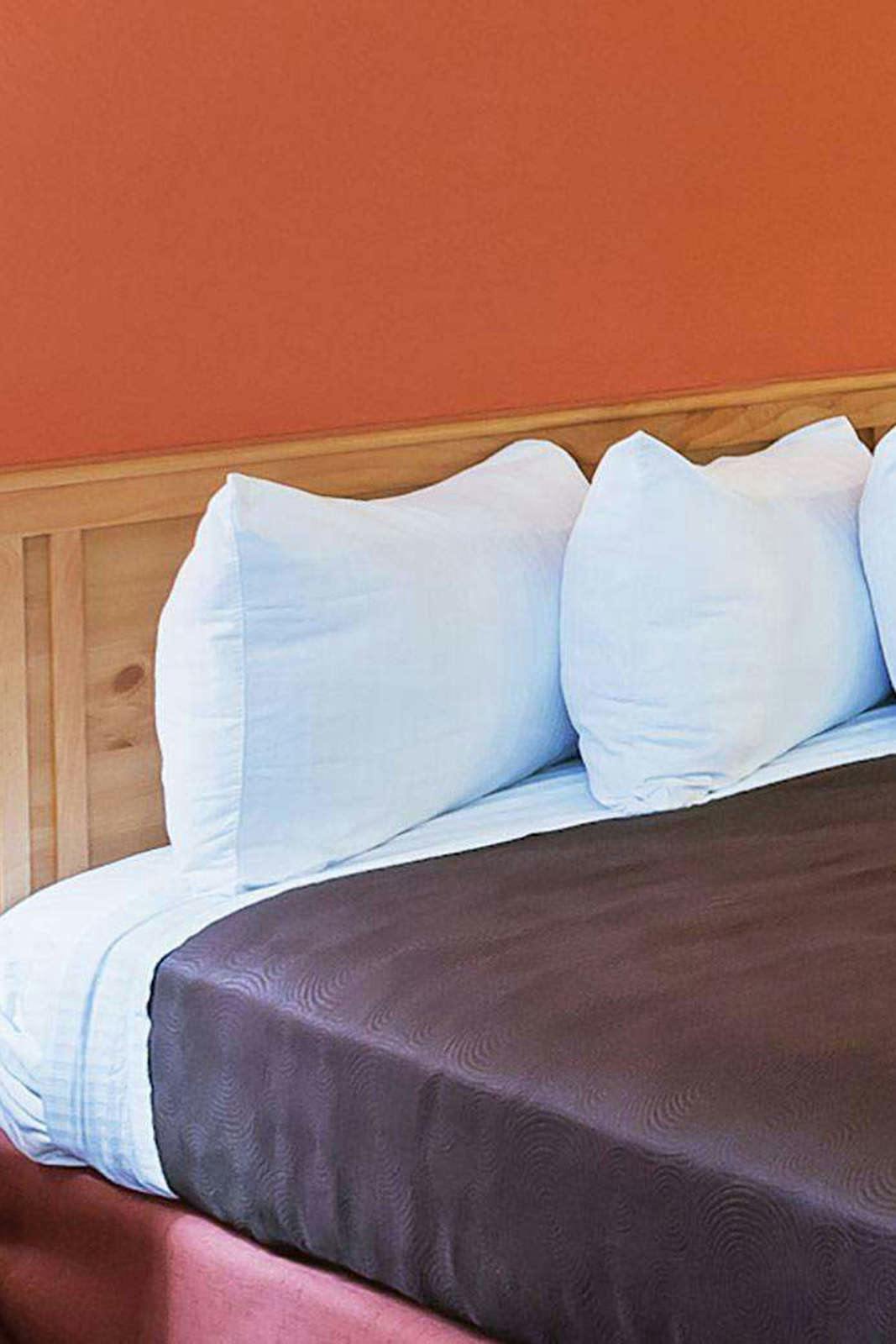 Hotel AmericInn by Wyndham Sturgeon Bay photo 1