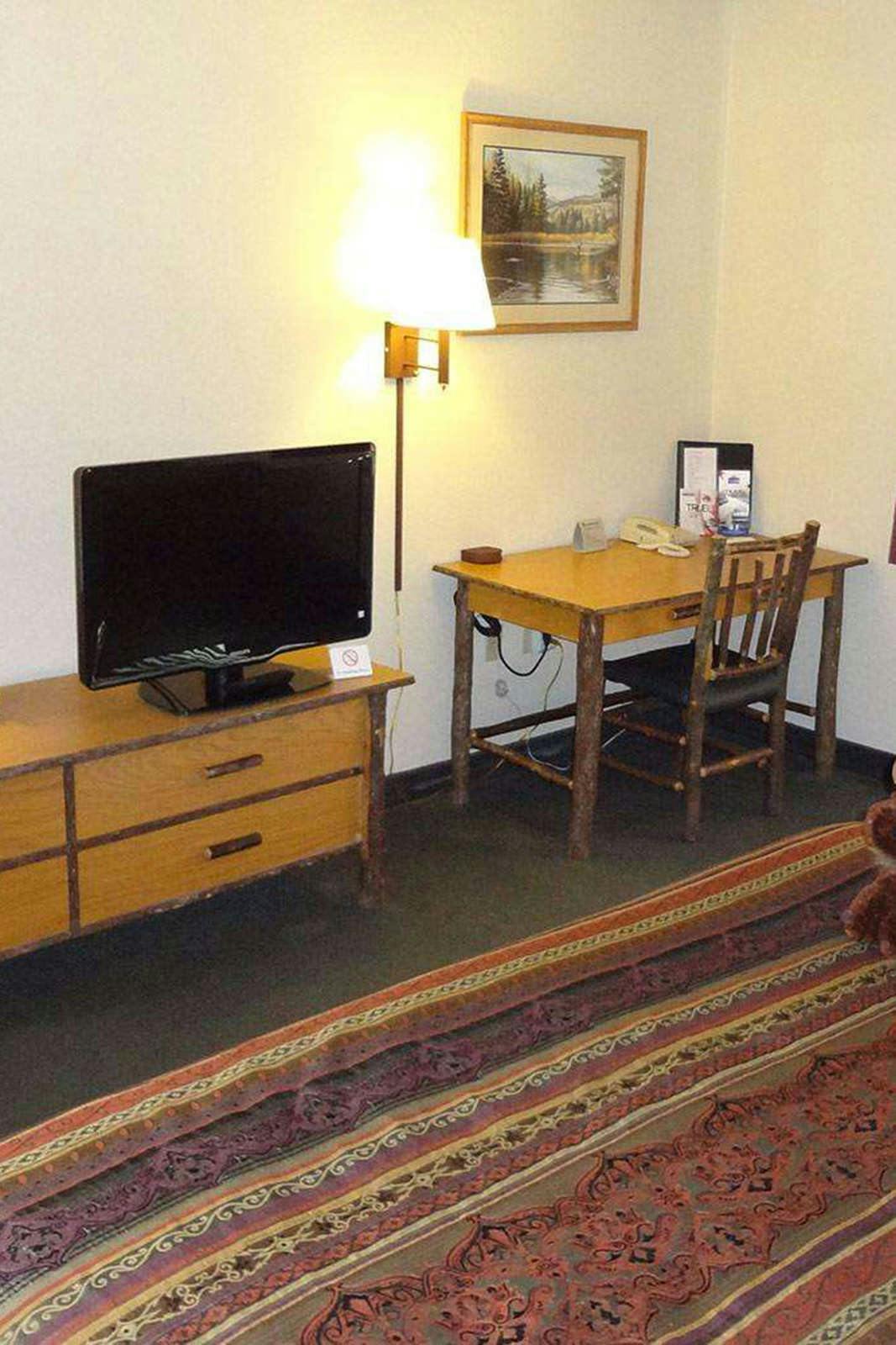 Hotel AmericInn by Wyndham Cody photo 4