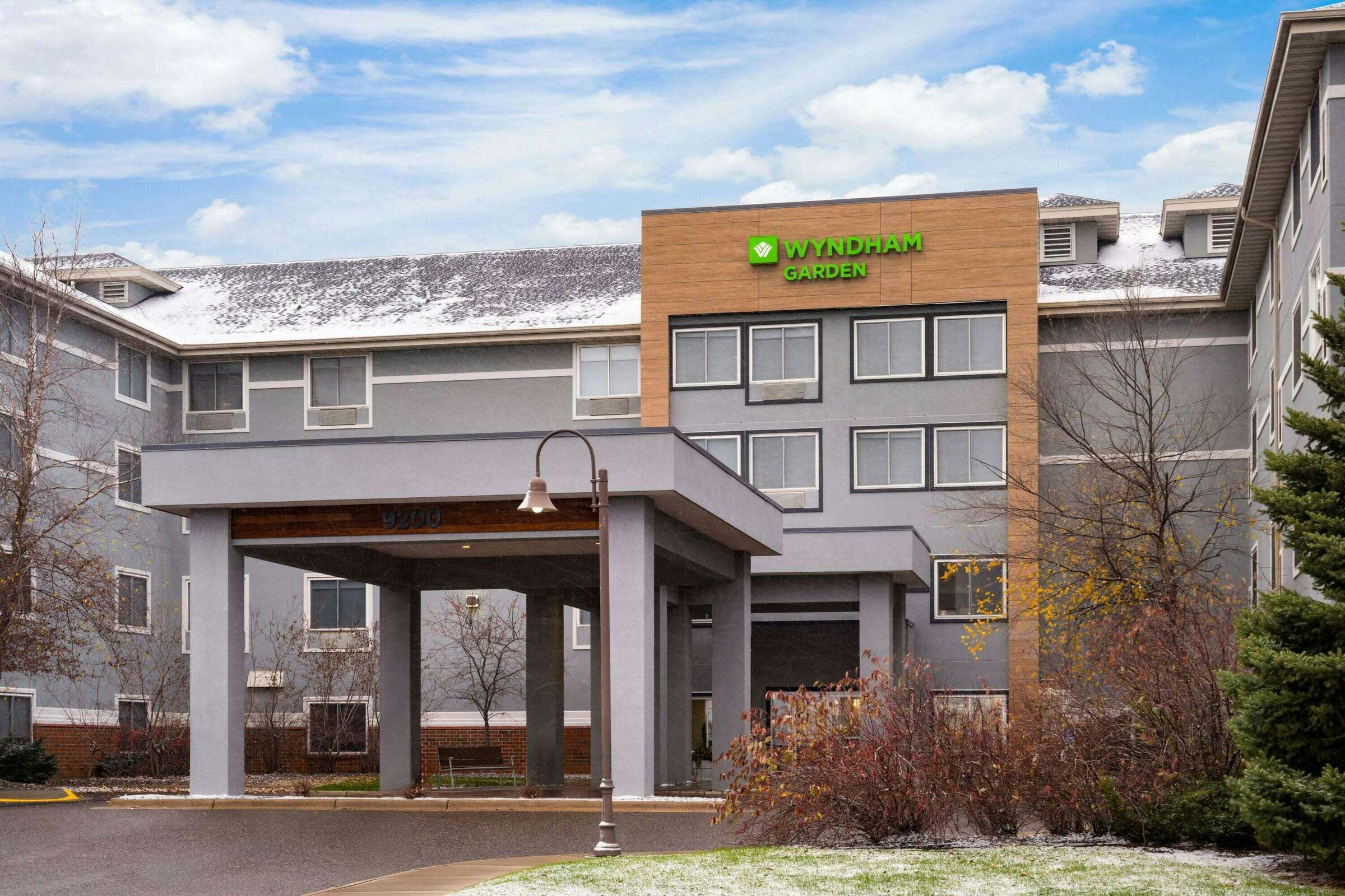 Hotel Wyndham Garden Otsego photo 1