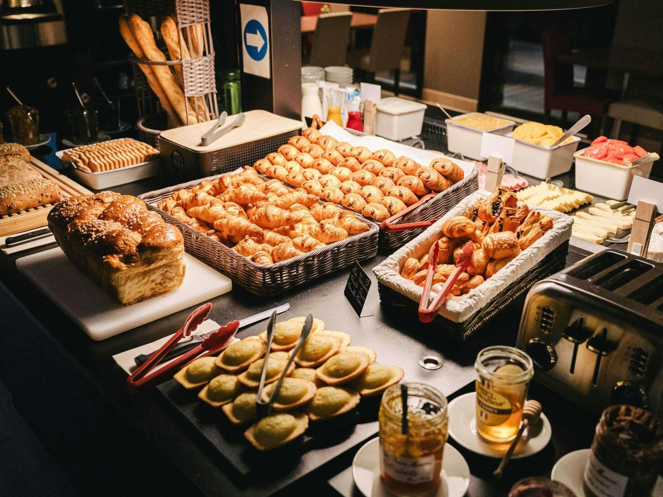 Hotel Ibis Rouen Centre Rive Gauche Mermoz photo 2