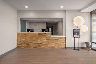 Hotel ECHO Suites Extended Stay by Wyndham Johnson City Medical CR photo 1
