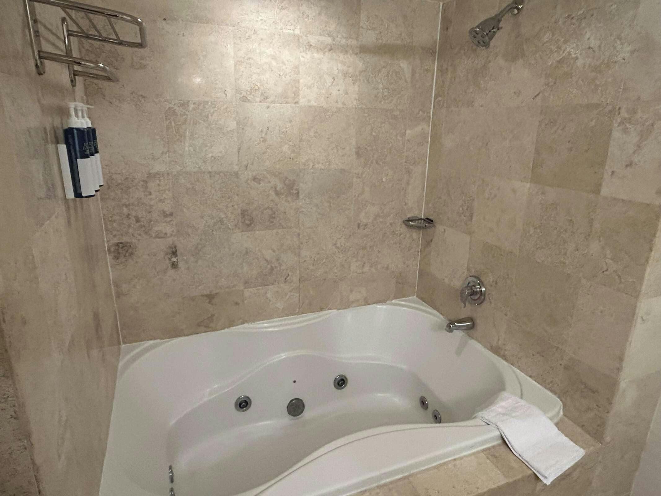 Hotel Best Western Premier Plainview Long Island Hotel photo 5