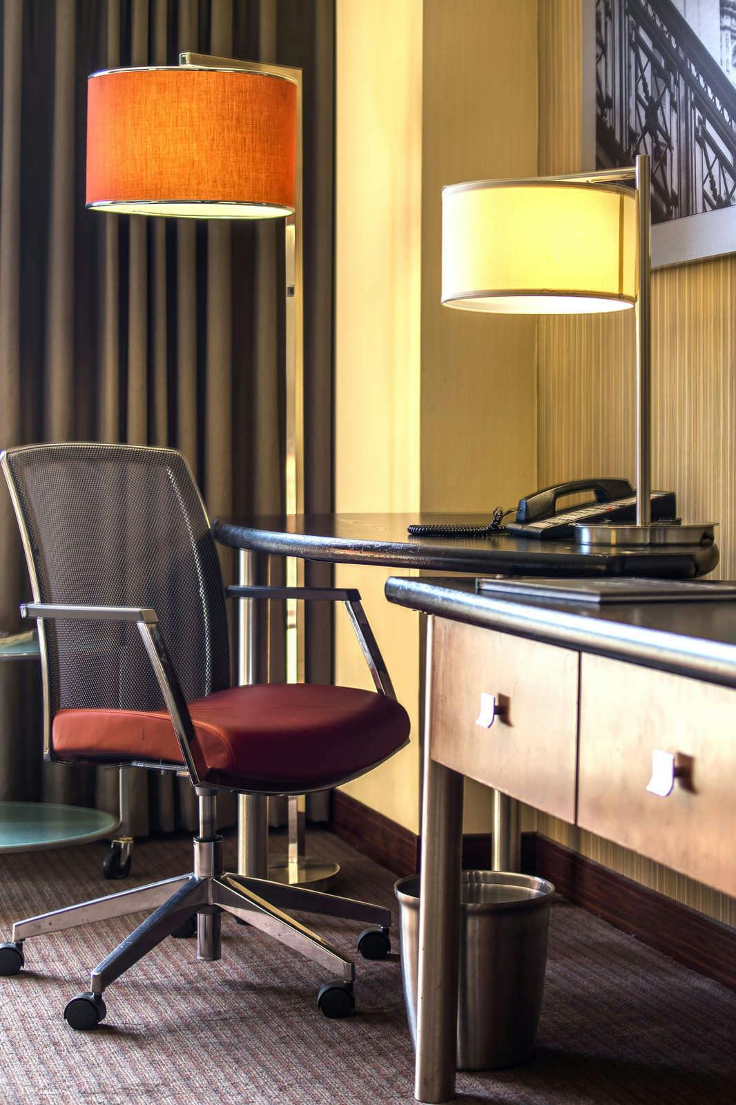 Hyatt Regency Chicago Chicago Hoteltonight