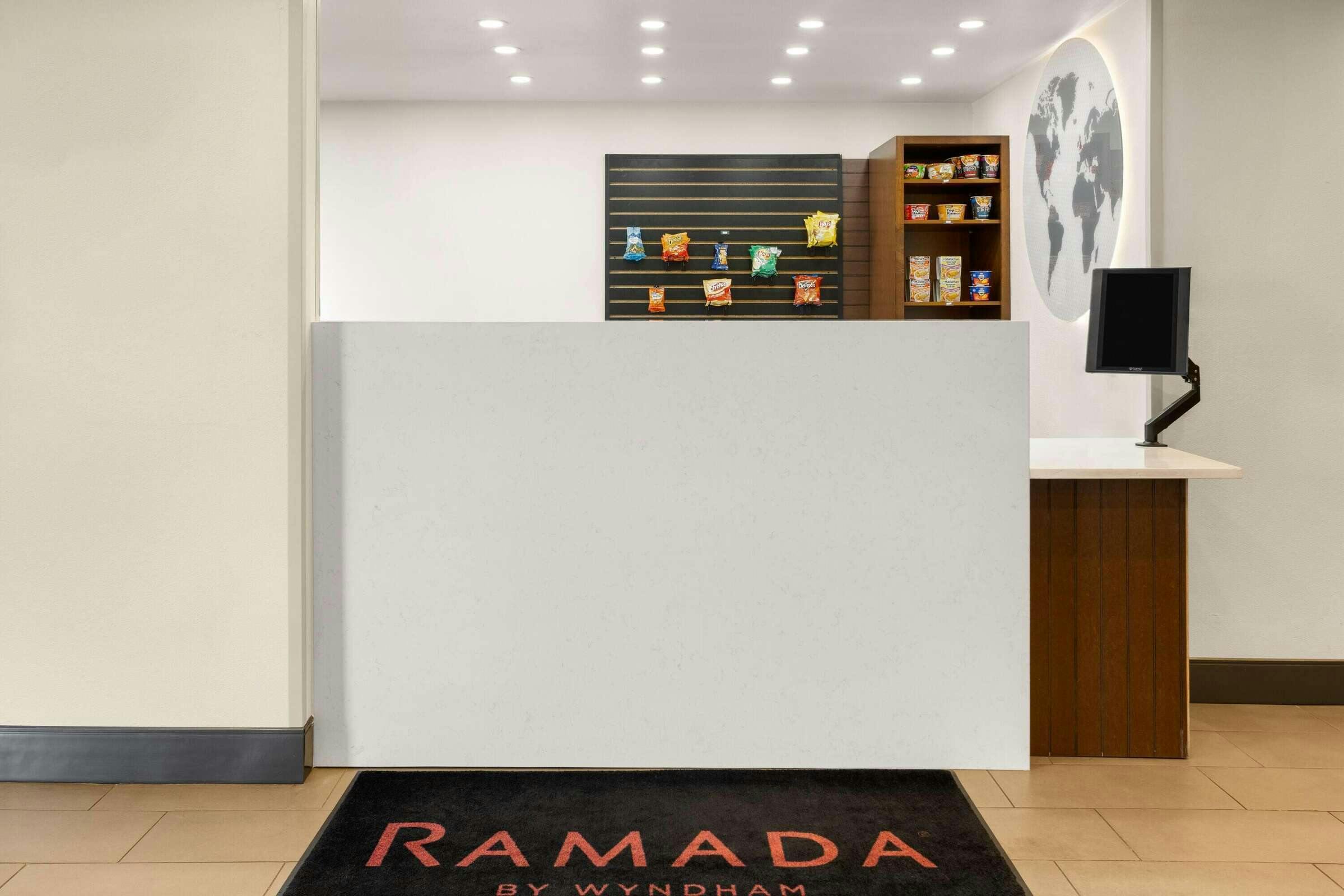 Hotel Ramada York Harrisburg Hershey photo 3