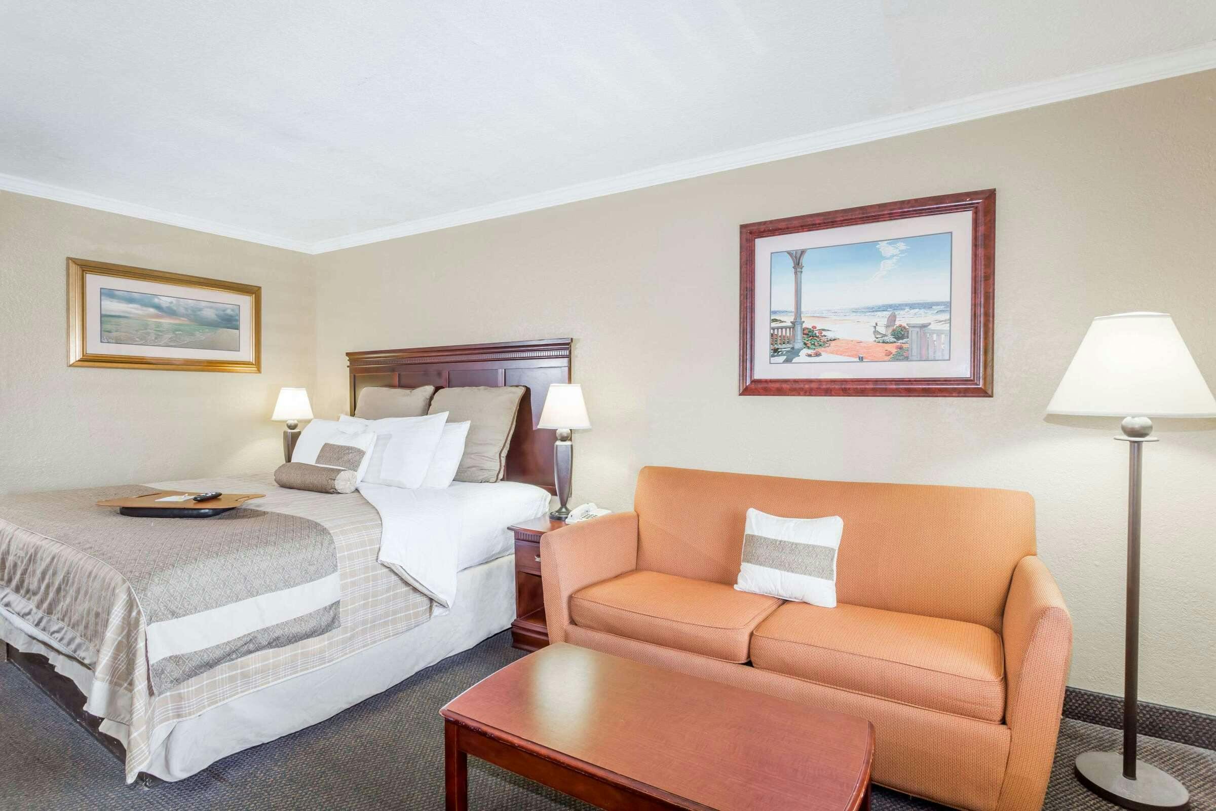 Hotel Days Inn Destin photo 3