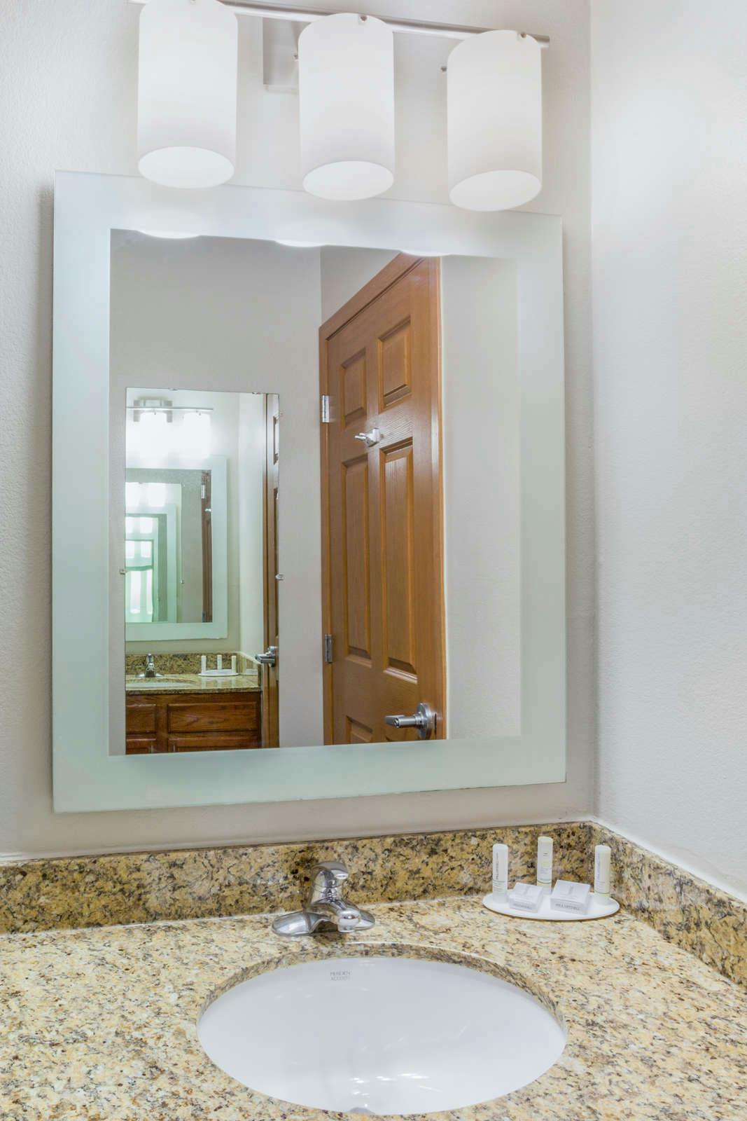 Hotel TownePlace Suites by Marriott Minneapolis West/St. Louis Park photo 2