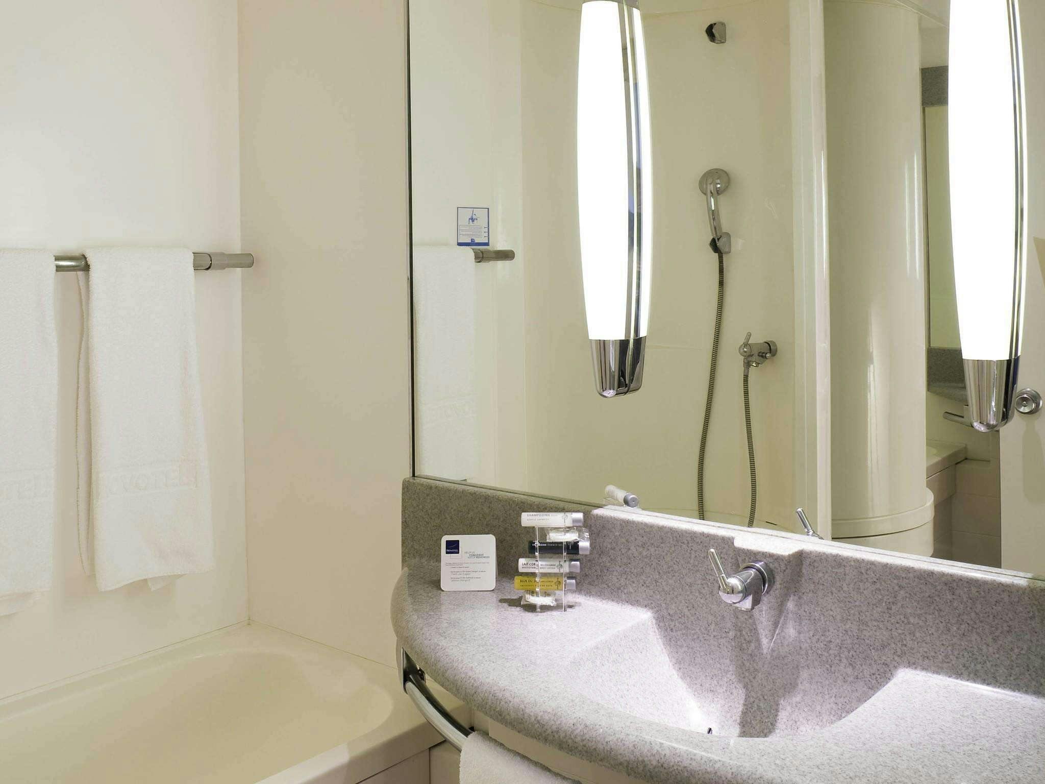 Hotel Novotel Amiens Pôle Jules Verne photo 5