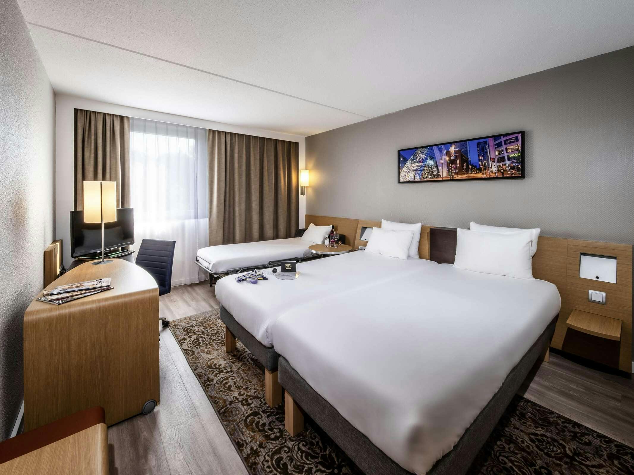 Hotel Novotel Rotterdam Schiedam photo 4