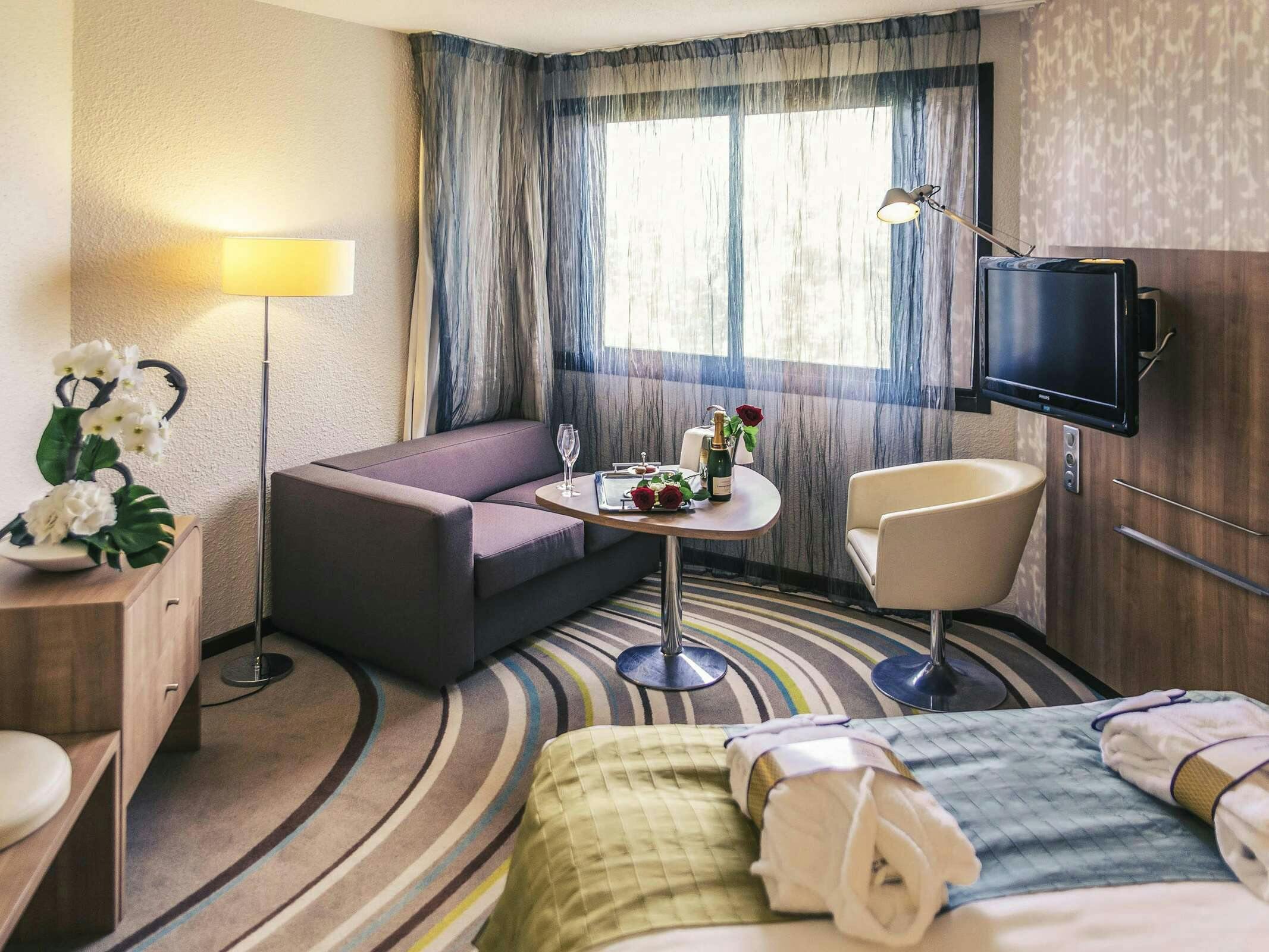 Hotel Mercure Angers Centre De Congres photo 3