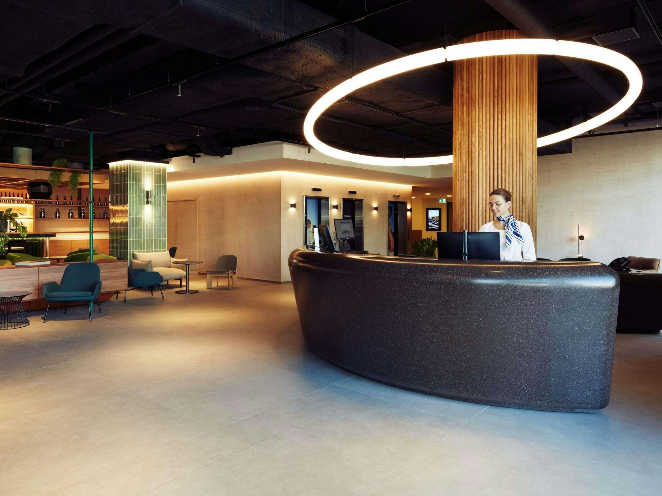 Hotel Novotel Zurich Airport Messe photo 1