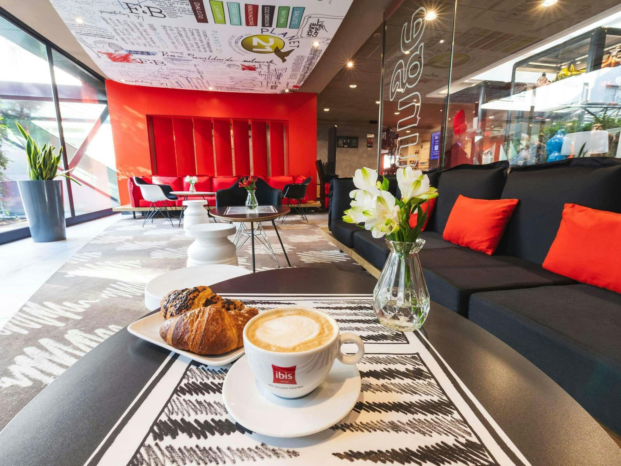 Hotel Ibis Milano Centro photo 3