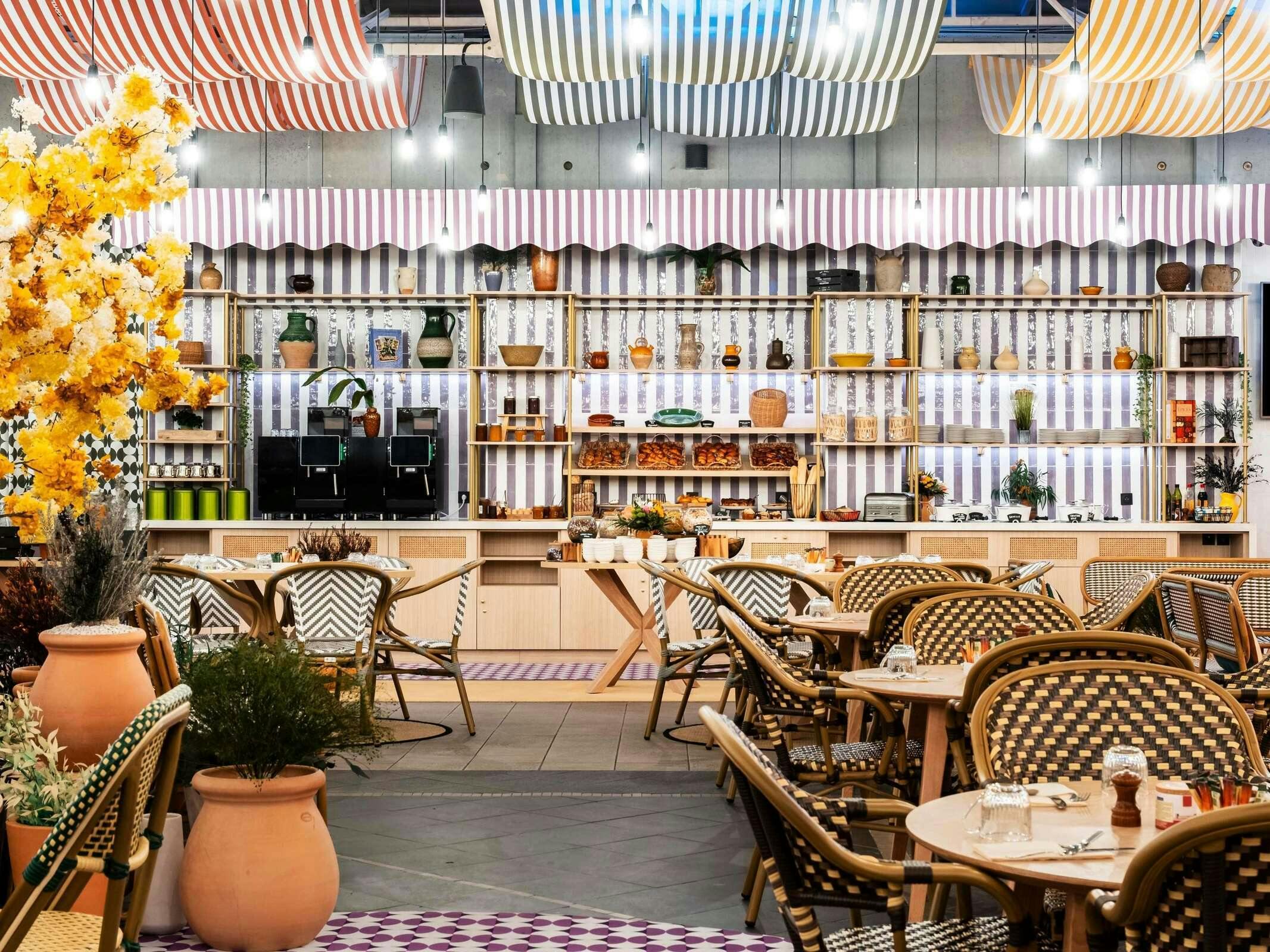 Hotel Novotel Atria Nimes Centre photo 5