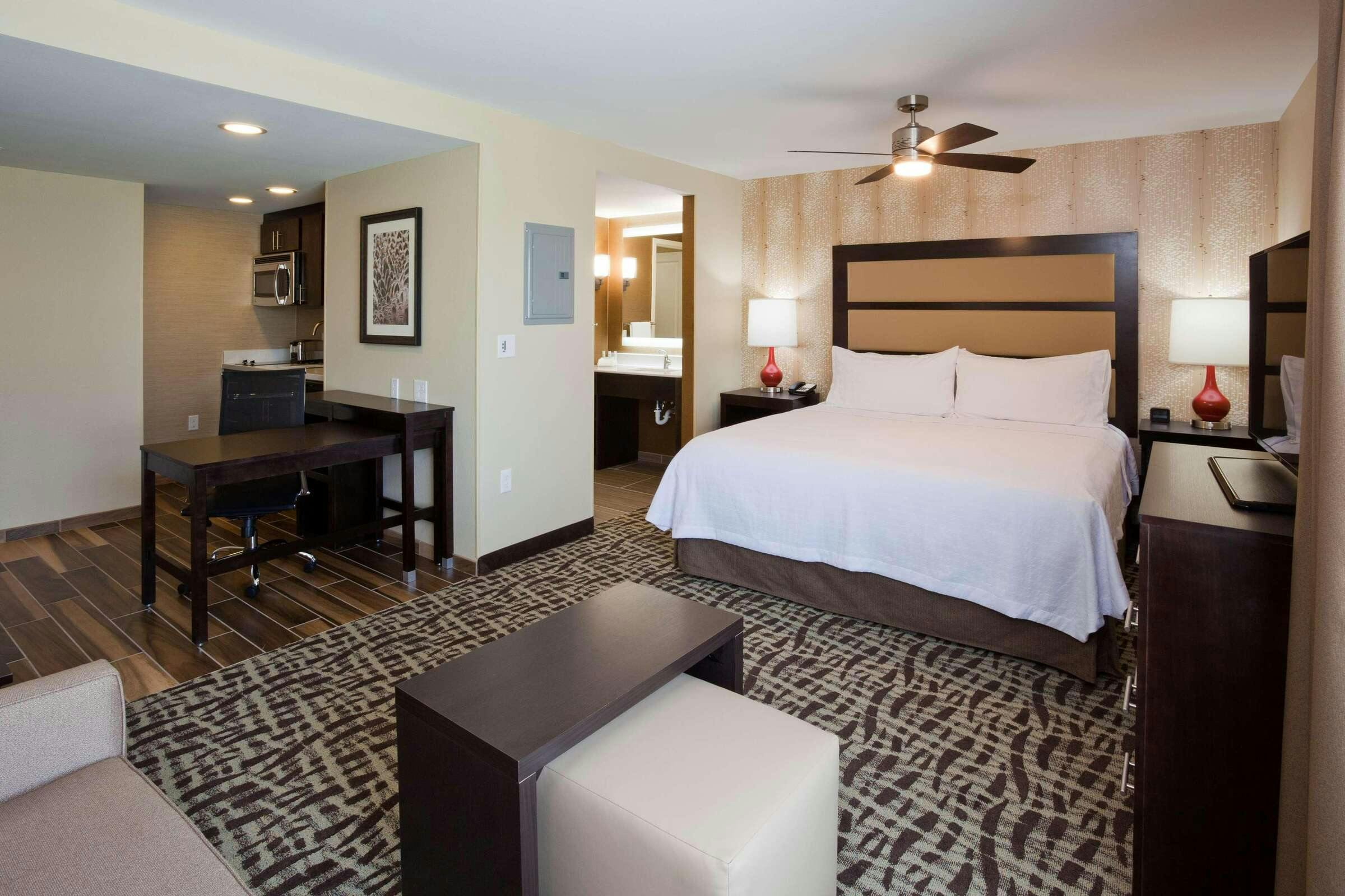 Hotel HOMEWOOD SUITES BY HILTON DAVENPORT photo 1