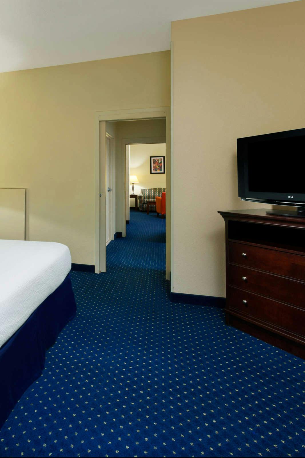 Hotel SpringHill Suites Inner Harbor photo 2