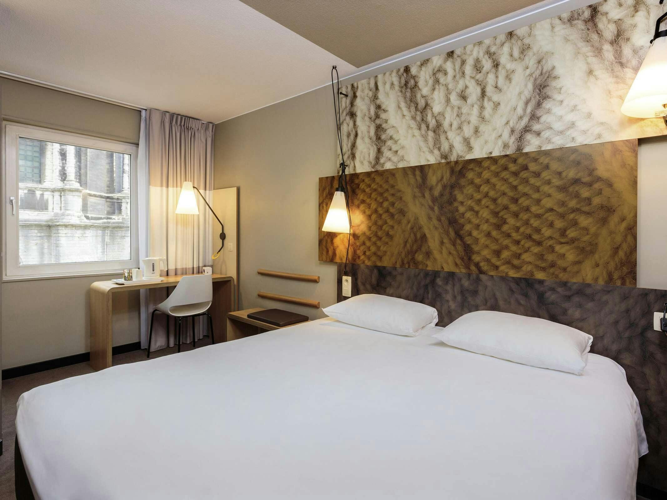 Hotel Ibis Brussels City Centre photo 2