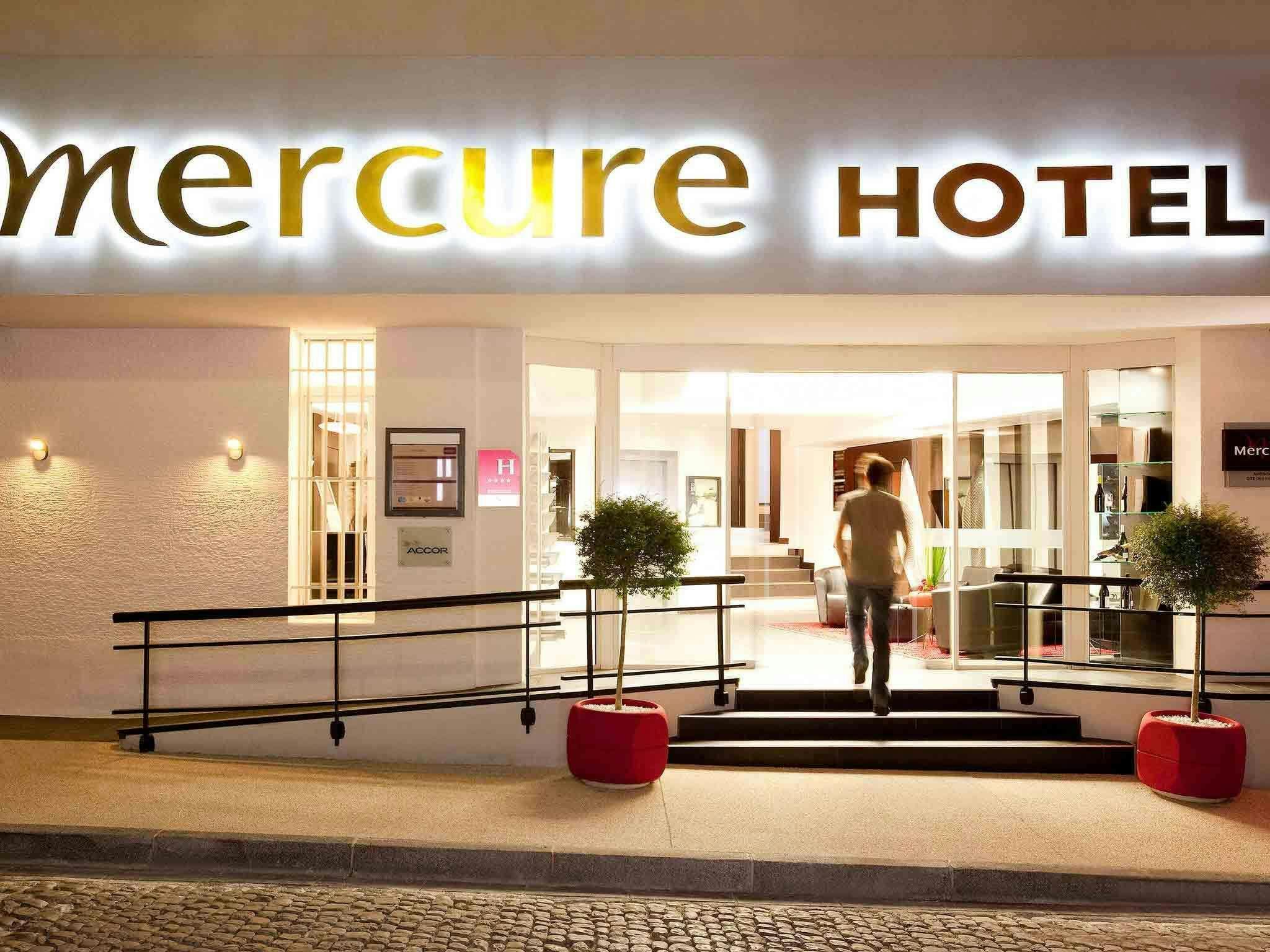 Hotel Hôtel Mercure Avignon Cité Des Papes photo 1