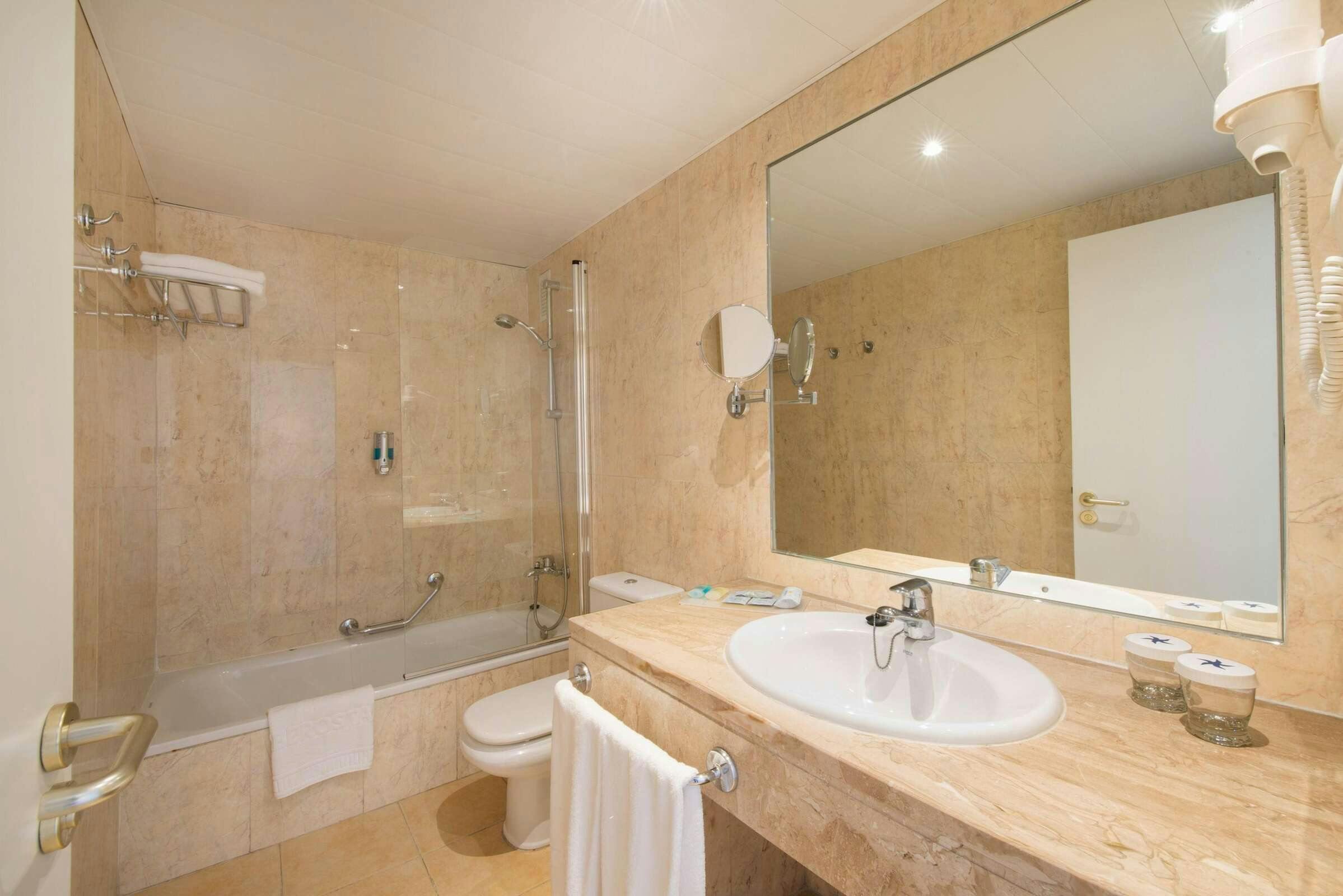 Hotel Iberostar Ciudad Blanca Alcudia Apartamentos photo 1