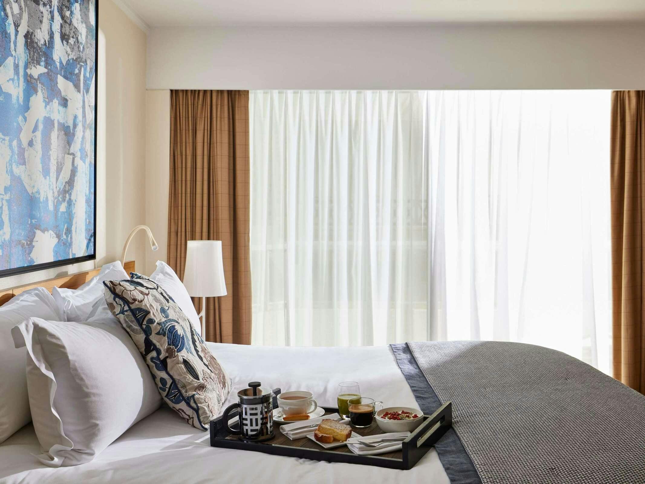 Hotel Sofitel Biarritz Le Miramar Thalassa Sea & Spa photo 3