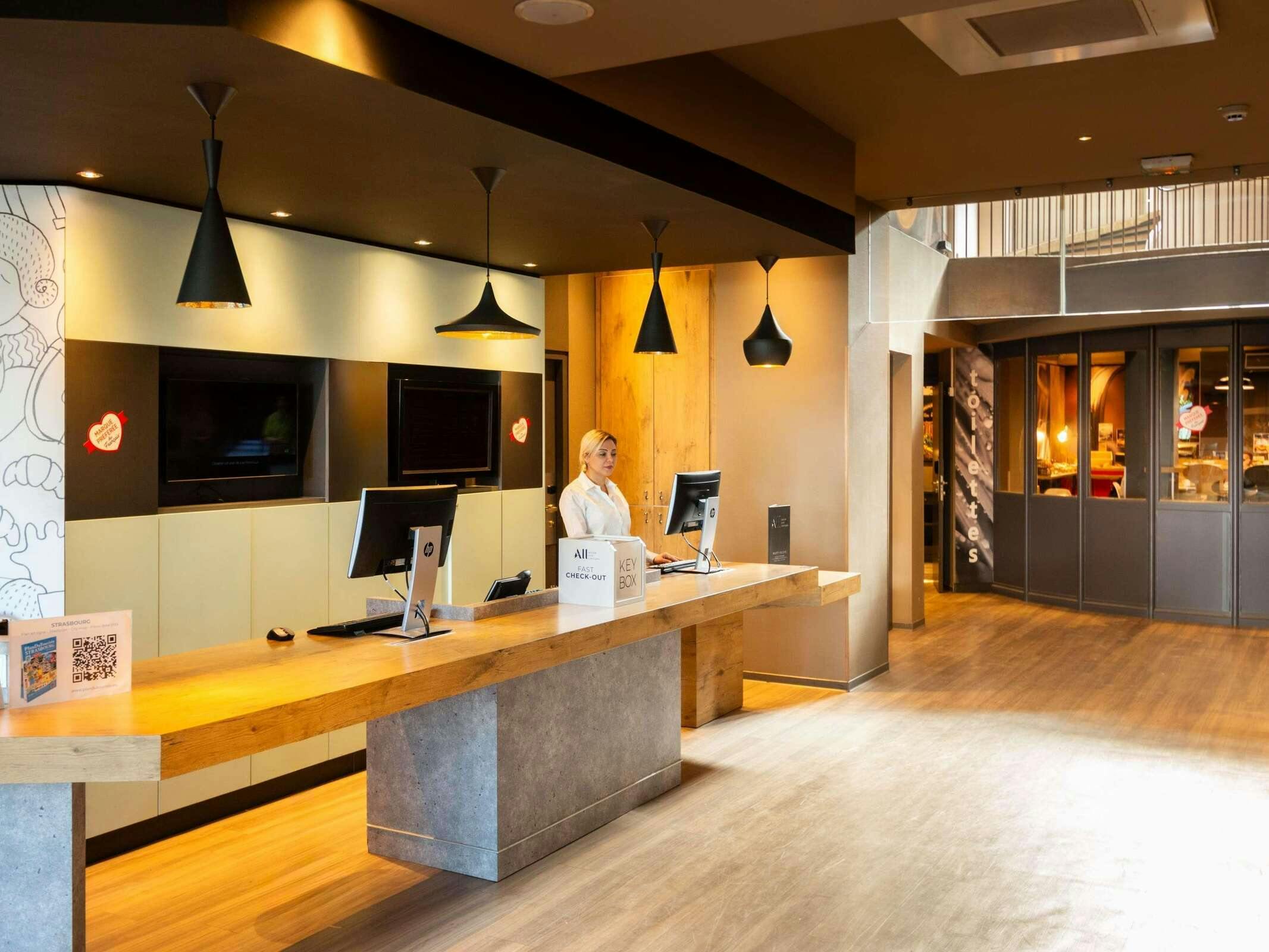 Hotel Ibis Strasbourg Centre Gare photo 1