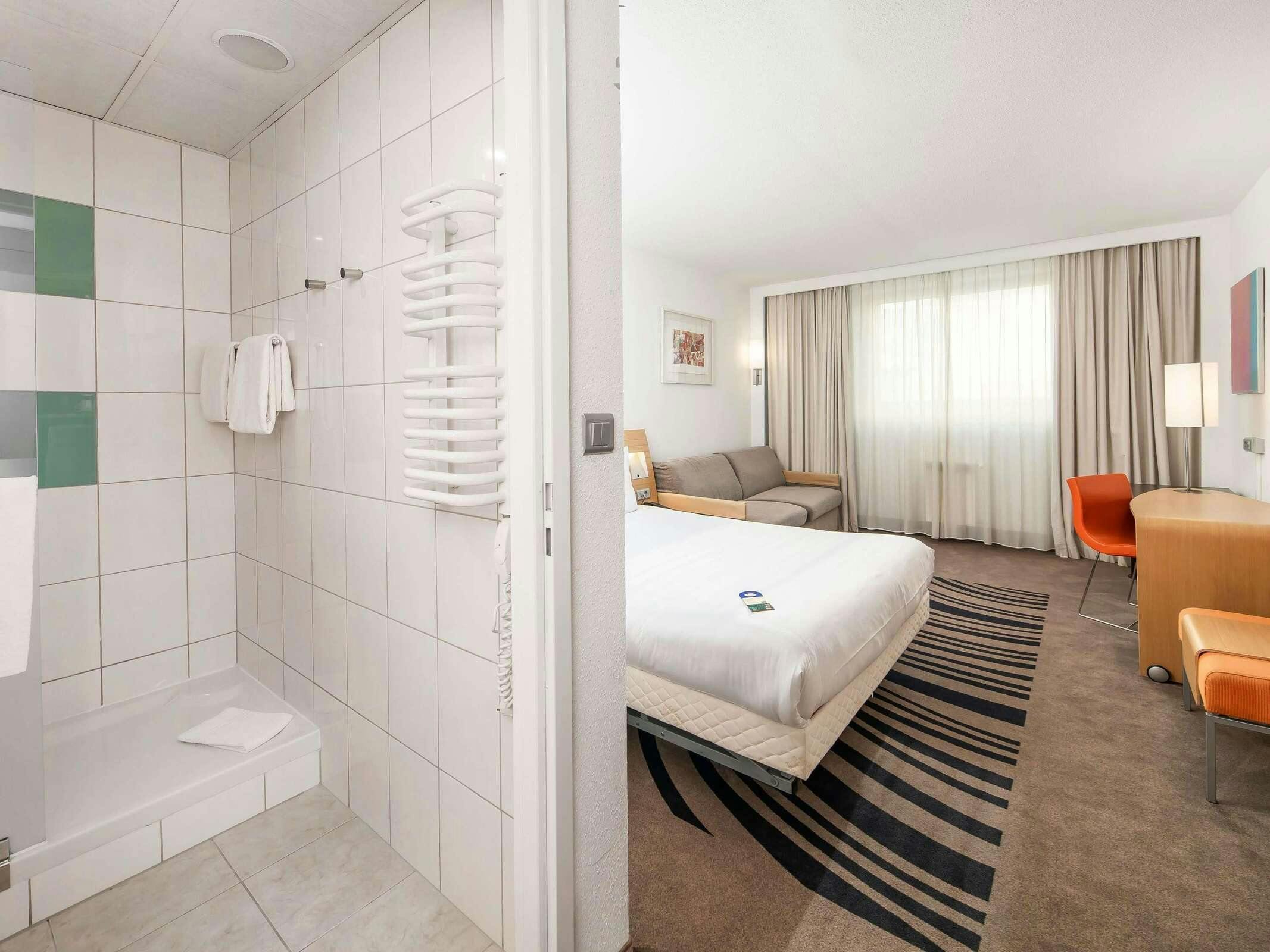 Hotel Novotel Krakow City West photo 2