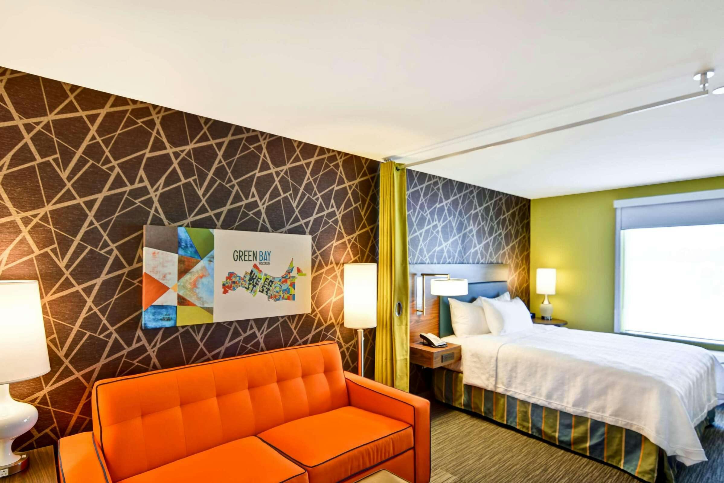 Hotel Home2 Suites by Hilton Green Bay photo 1