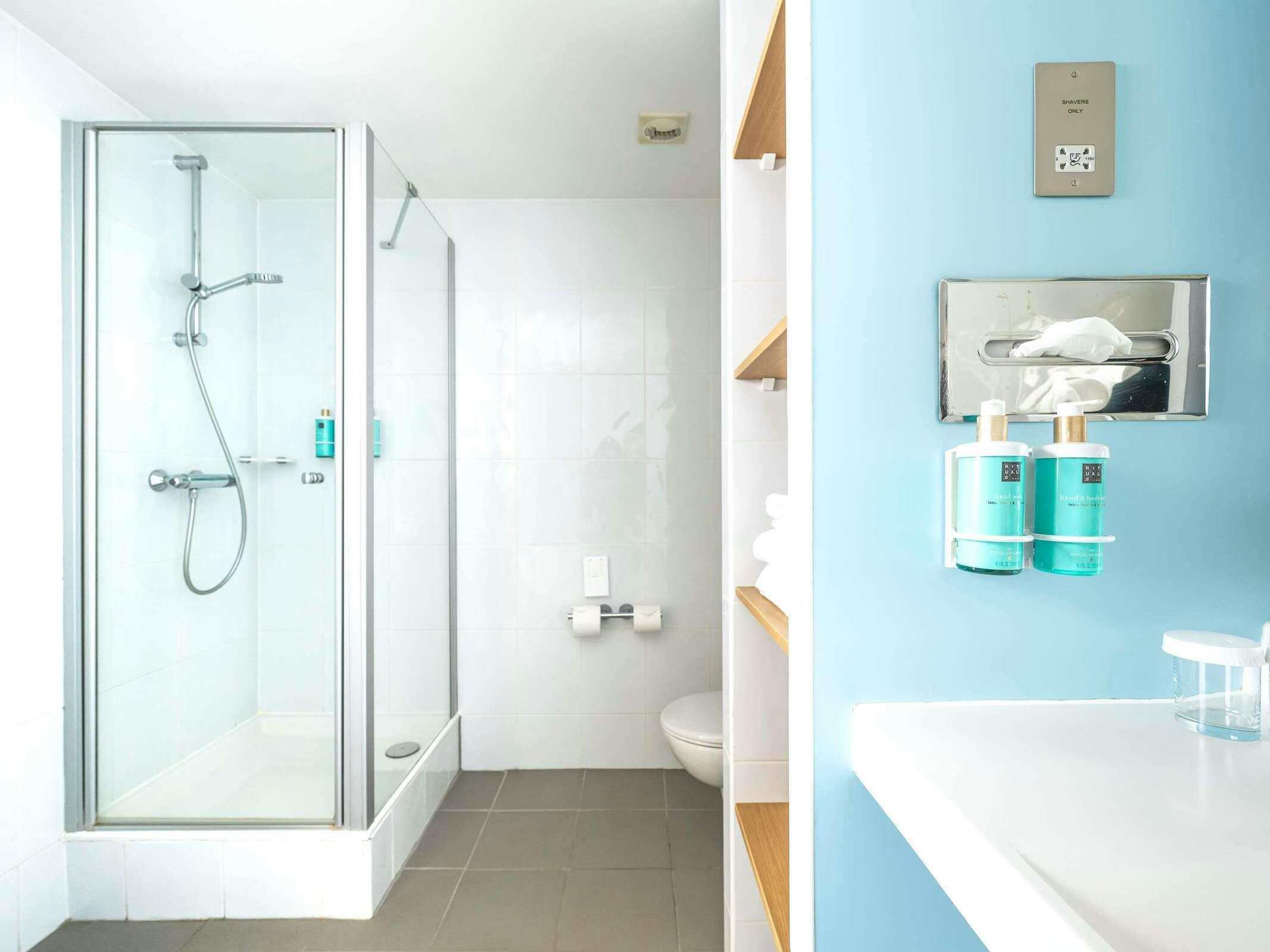 Hotel Novotel Cardiff Centre photo 4