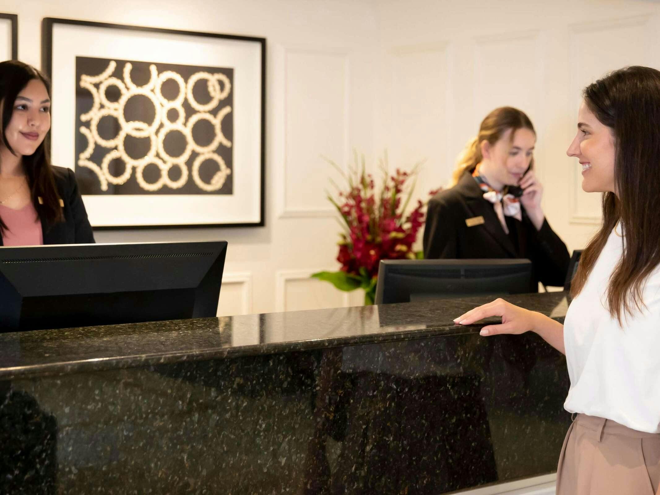 Hotel Peppers The Hills Lodge photo 2