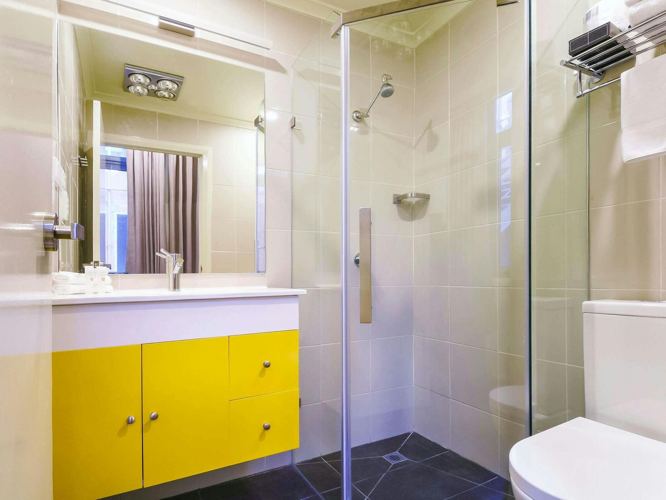 Hotel Ibis Styles Kingsgate photo 1