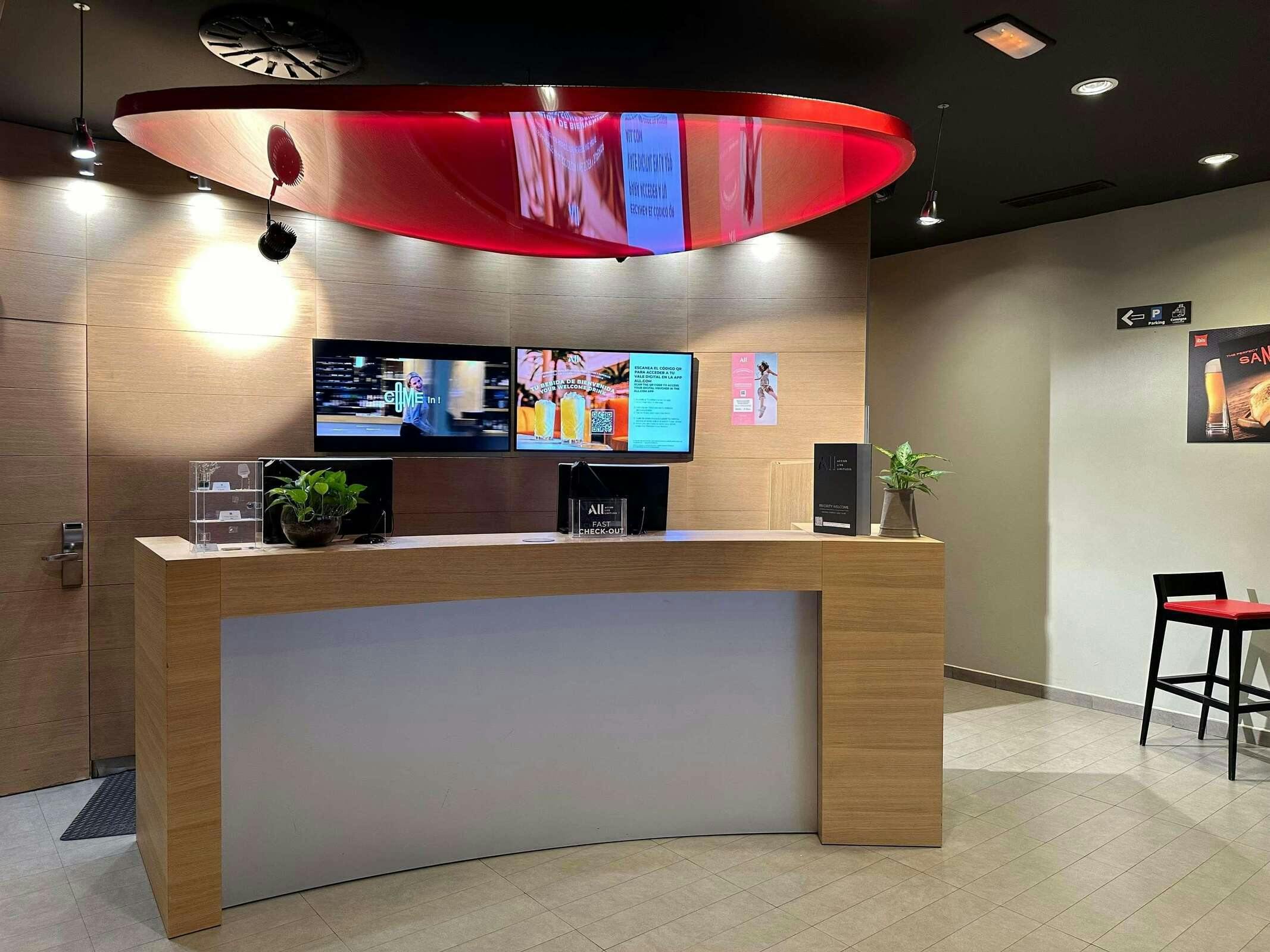 Hotel Ibis Madrid Centro Las Ventas photo 2