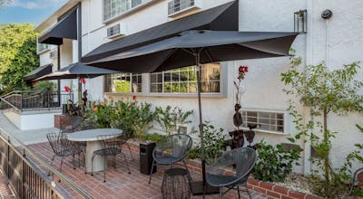 Wilshire Crest Hotel