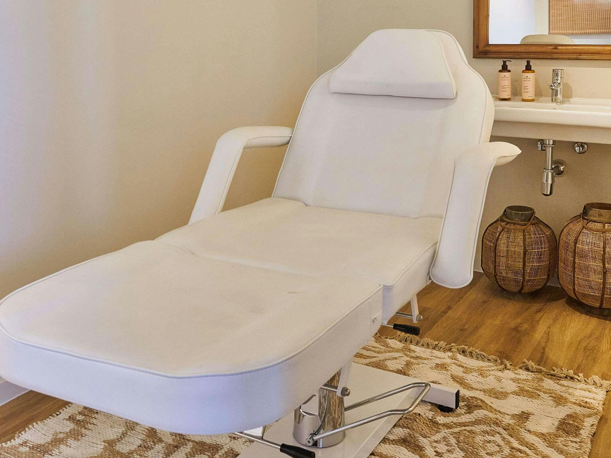 Hotel Mercure Barcelona Condor photo 1