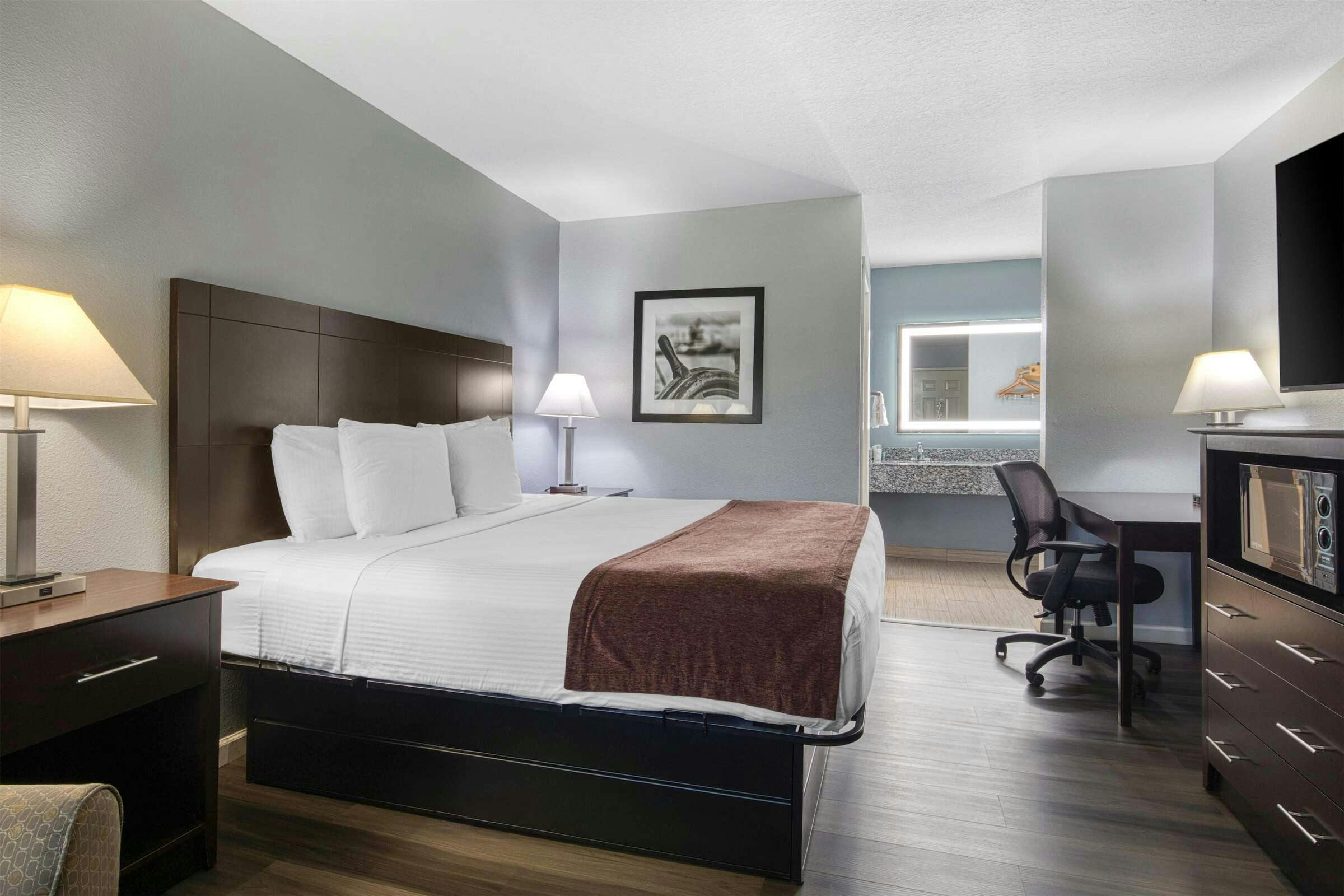 Best Western Lake Conroe Inn