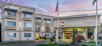 Best Western Plus Edmonds Harbor Inn