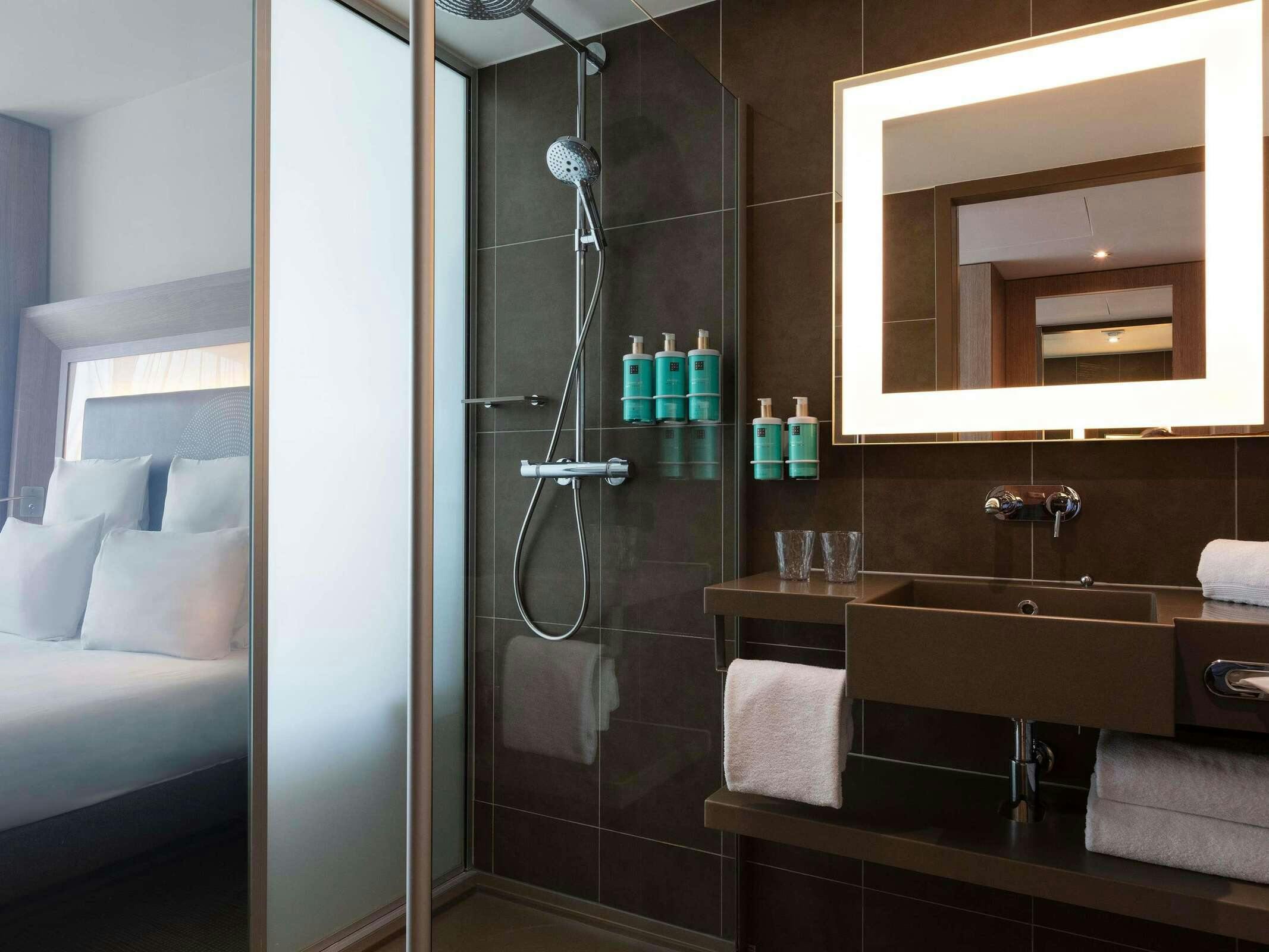 Hotel Novotel Paris Saint Denis photo 4