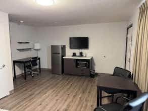 Hotel Studio6 Suites Vancouver, WA - Waterfront photo 4