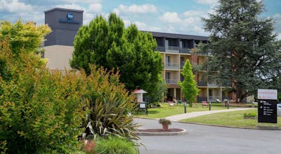 Best Western La Porte Des Chateaux