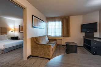 Hotel Sonesta Simply Suites Fort Worth Fossil Creek photo 2