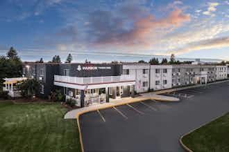 Hotel Harbor Town Inn, Bw Signature Collection photo 1