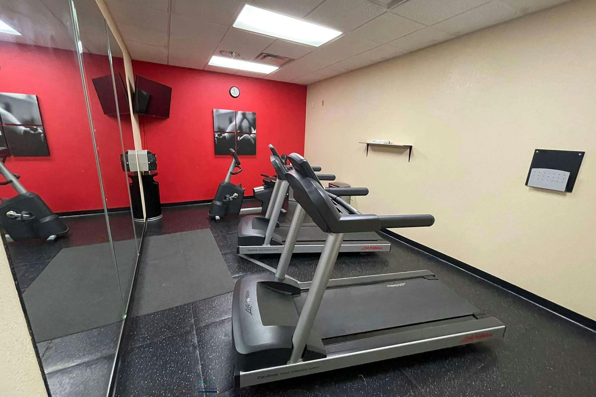 Hotel Travelodge Knoxville West photo 2