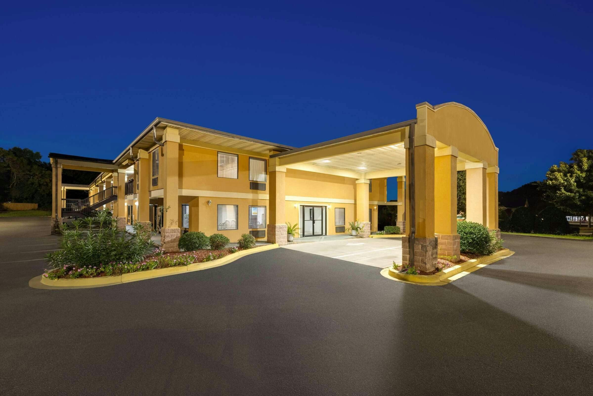 Hotel Days Inn by Wyndham Blythewood North Columbia photo 2