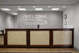 Hotel Hampton Inn Panama City Beach photo 2